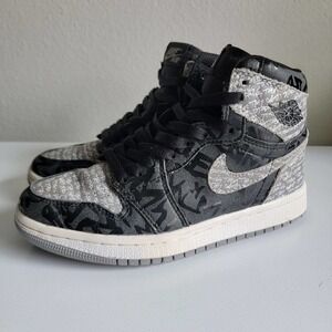 Nike Air Jordan‎ 1 High OG Rebellionaire size 4 555088-036 OG I Retro Black Grey